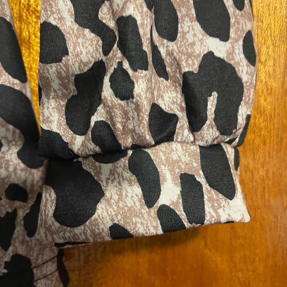 Brand new without tags xl blouse - Picture 4 of 4